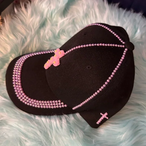 Personalized cap. - Picture 2 of 3